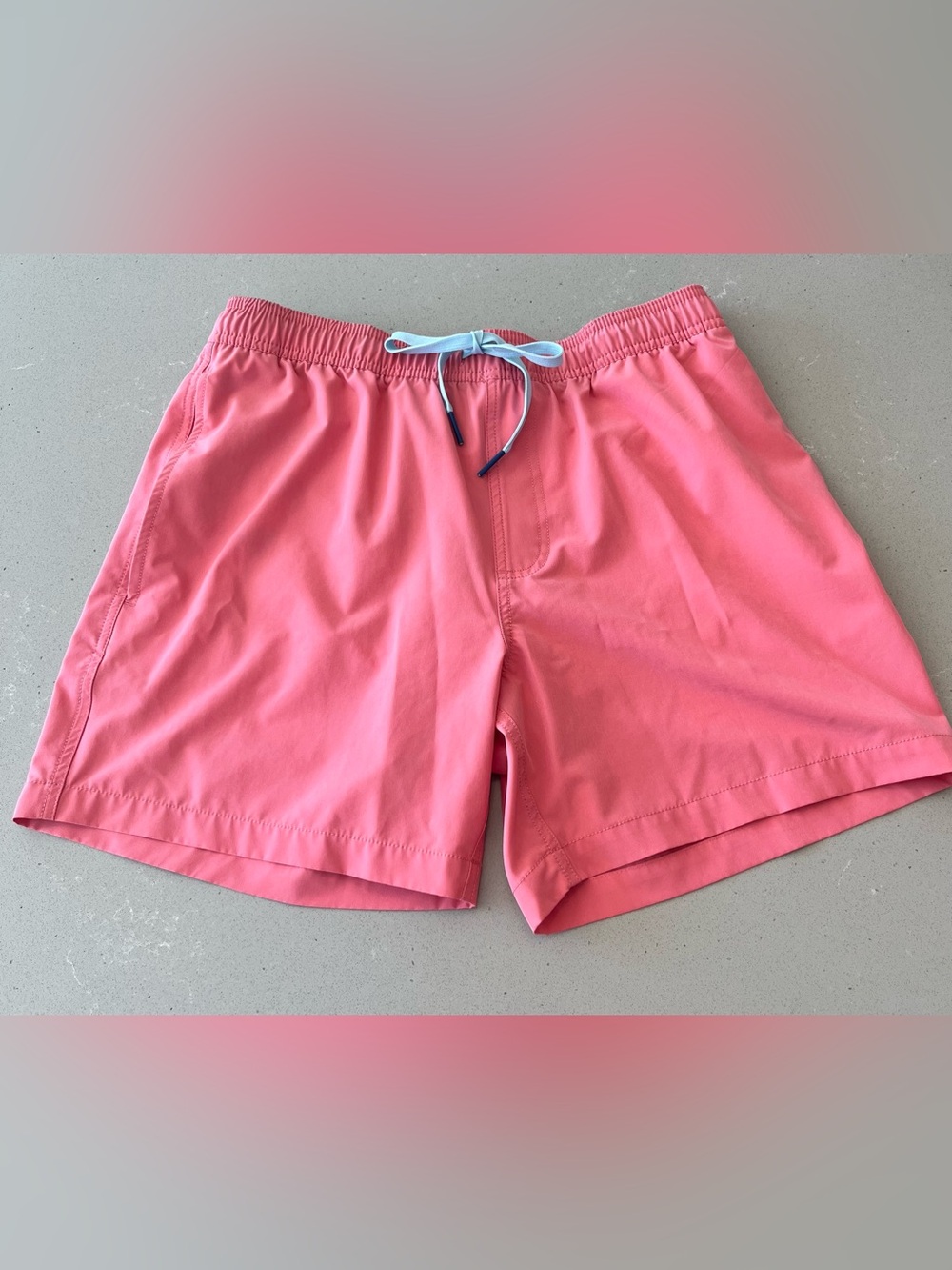 Southern Tide Men’s Swim Trunks Shorts Salmon Size Medium